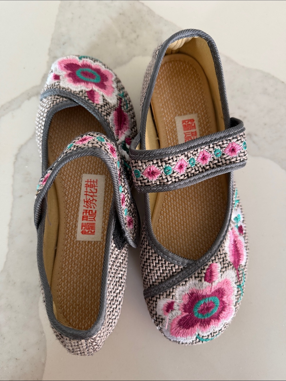Women’s Mary Jane Shoes Floral Embroidered in Pink and Teal. Wmn’s 7.5-8. Cute - Picture 10 of 11